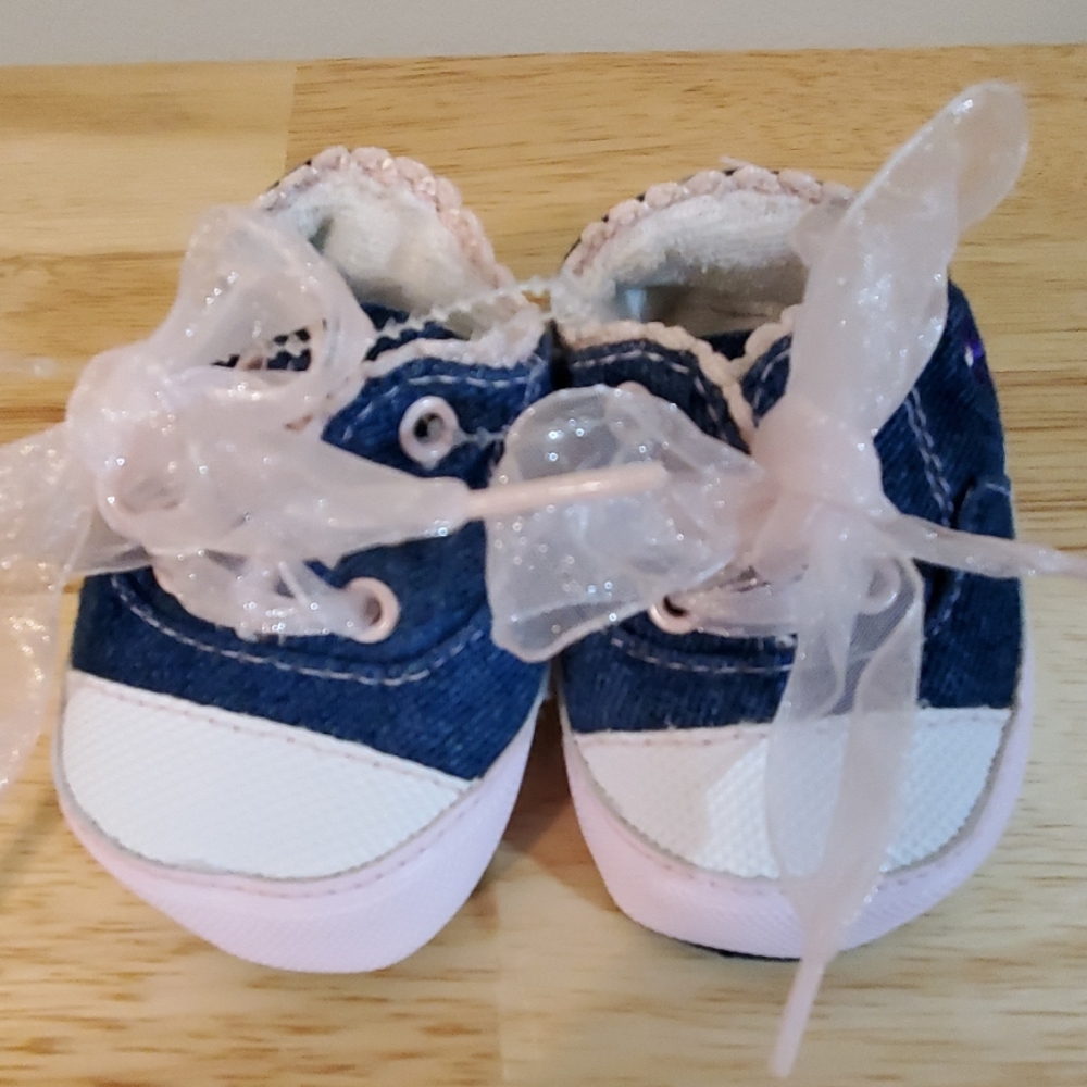 Sneakers for baby🎀